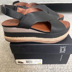 BAYA Black NATURALIZER Wedge Sandals Leather 4M EXCELLENT w/ORIG BOX